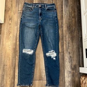 AE Ripped Mom Straight Stretch Jeans